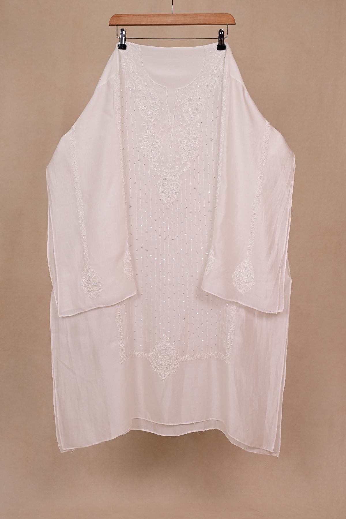 Off White
Soft Silk Chikankari Co-ord Set