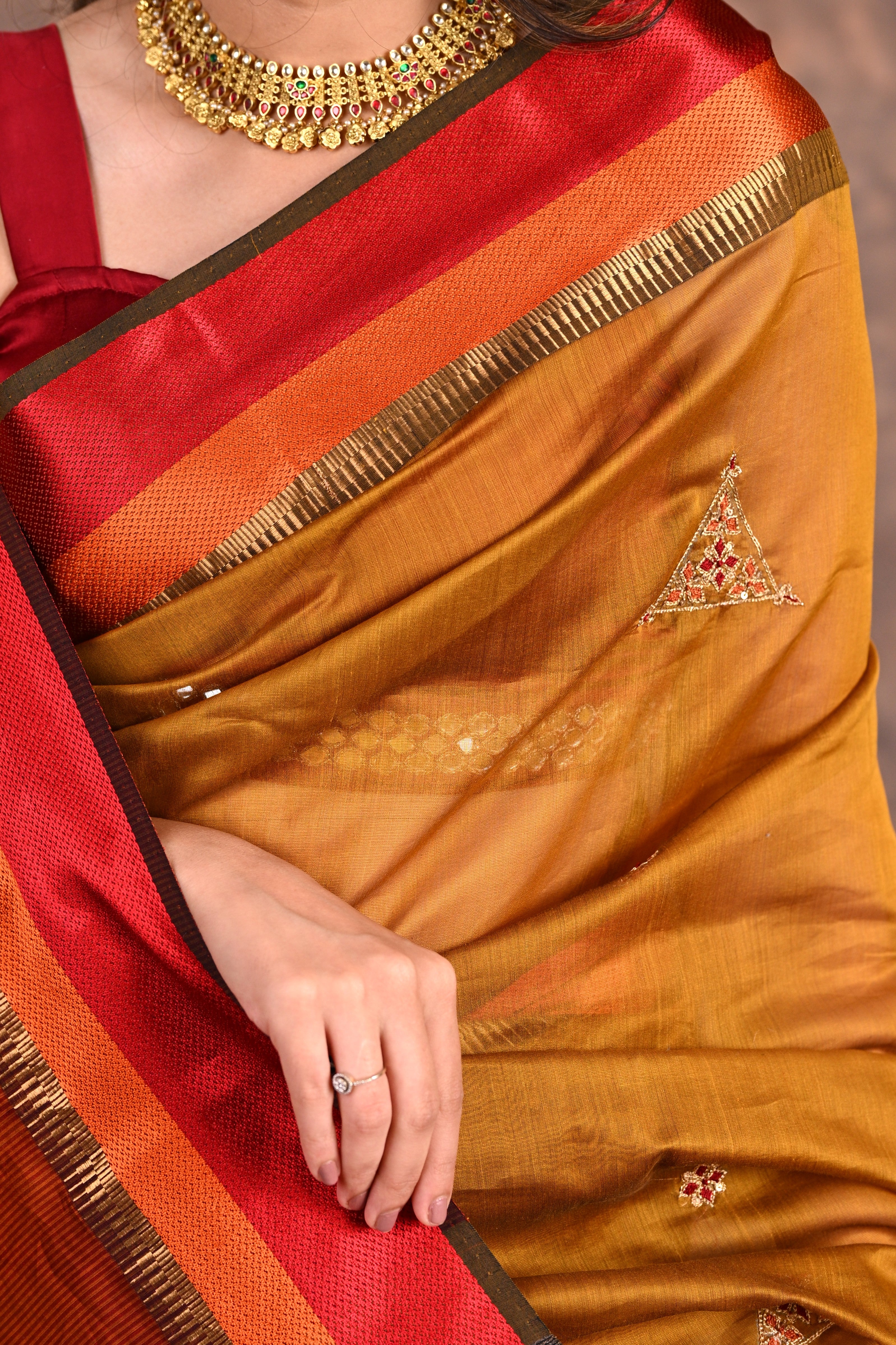 Yellow Ochre Maheshwari Silk Zardozi Saree