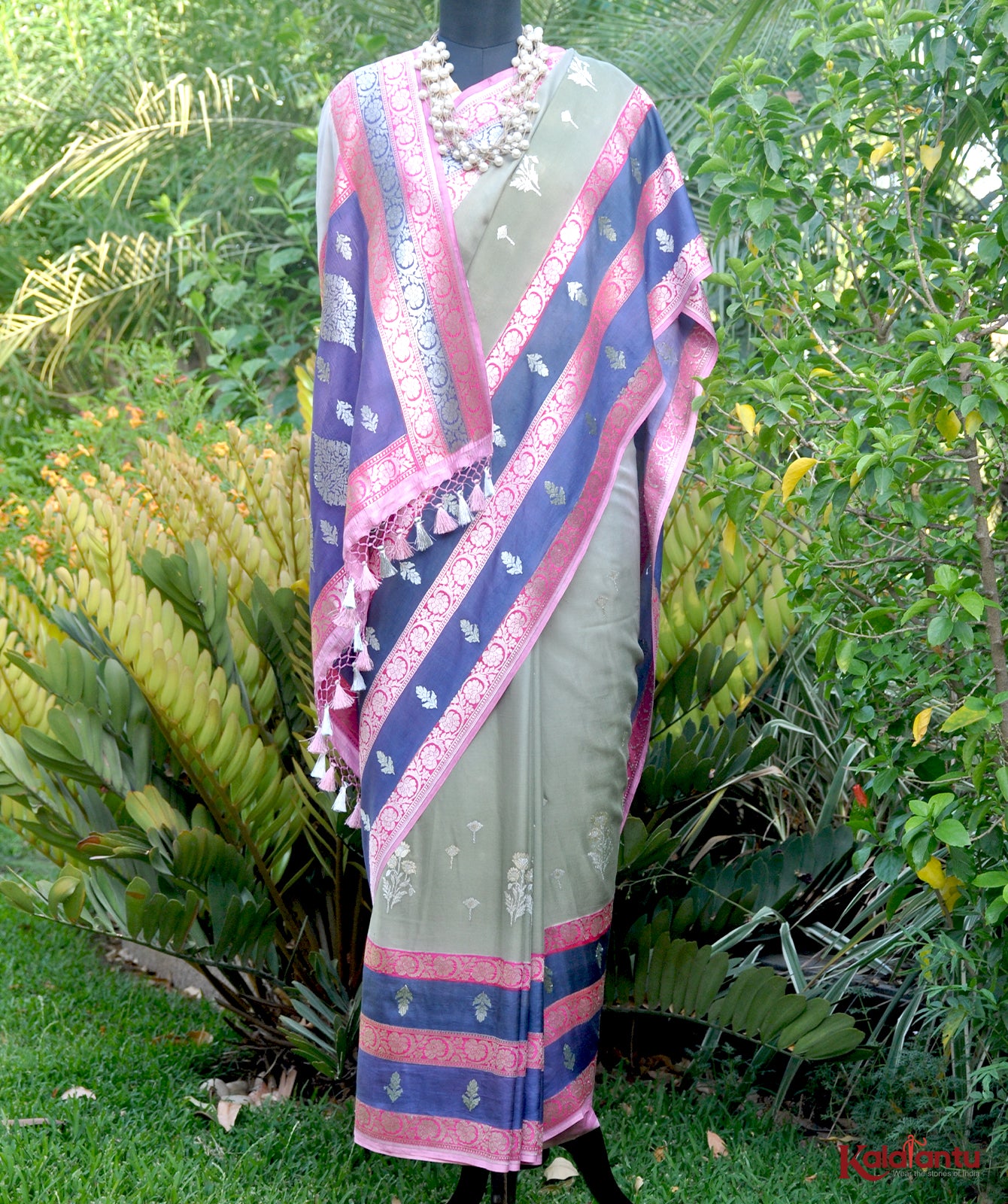 Silk Georgette Banarasi Saree with Rupa-Sona Zari & Kadhwa Weave