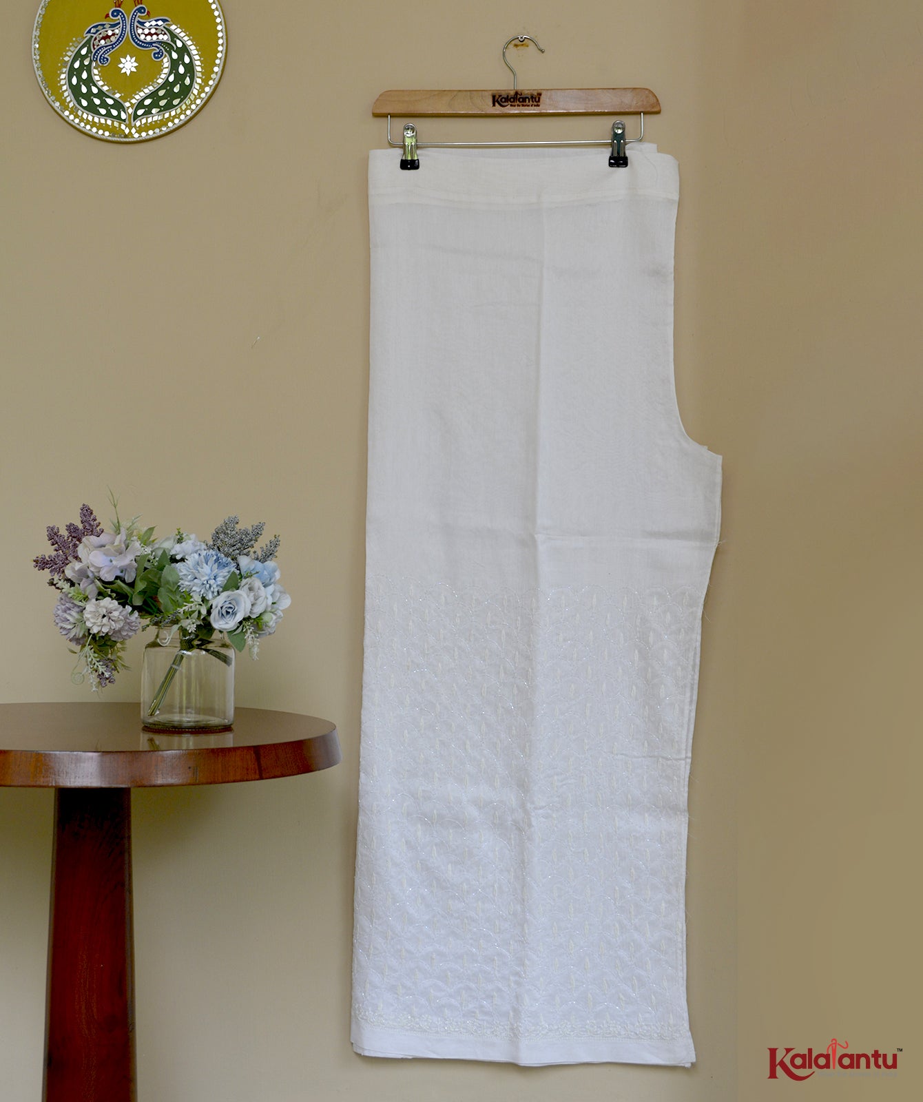 Off White Mul Chanderi Pants with an all over geometric arc pattern