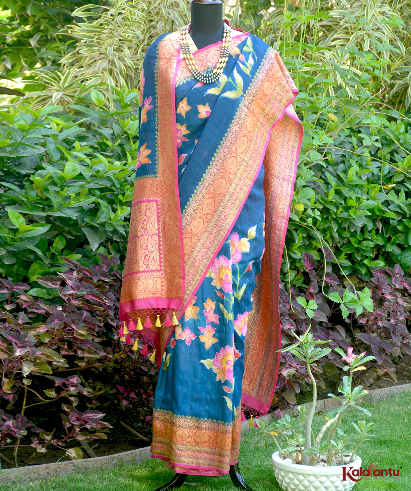 Tussar Georgette Banarasi Saree with Hand Brush Dye