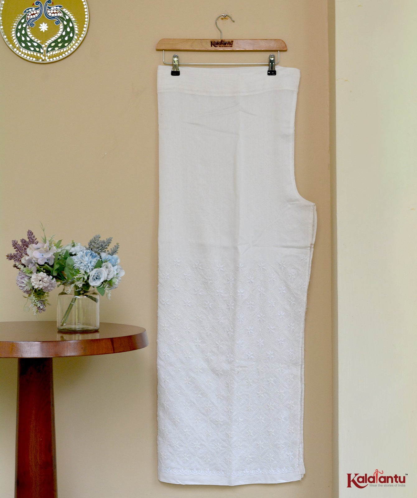 Off White Mul Chanderi Pants featuring a blend of Floral and Geometric Patterns