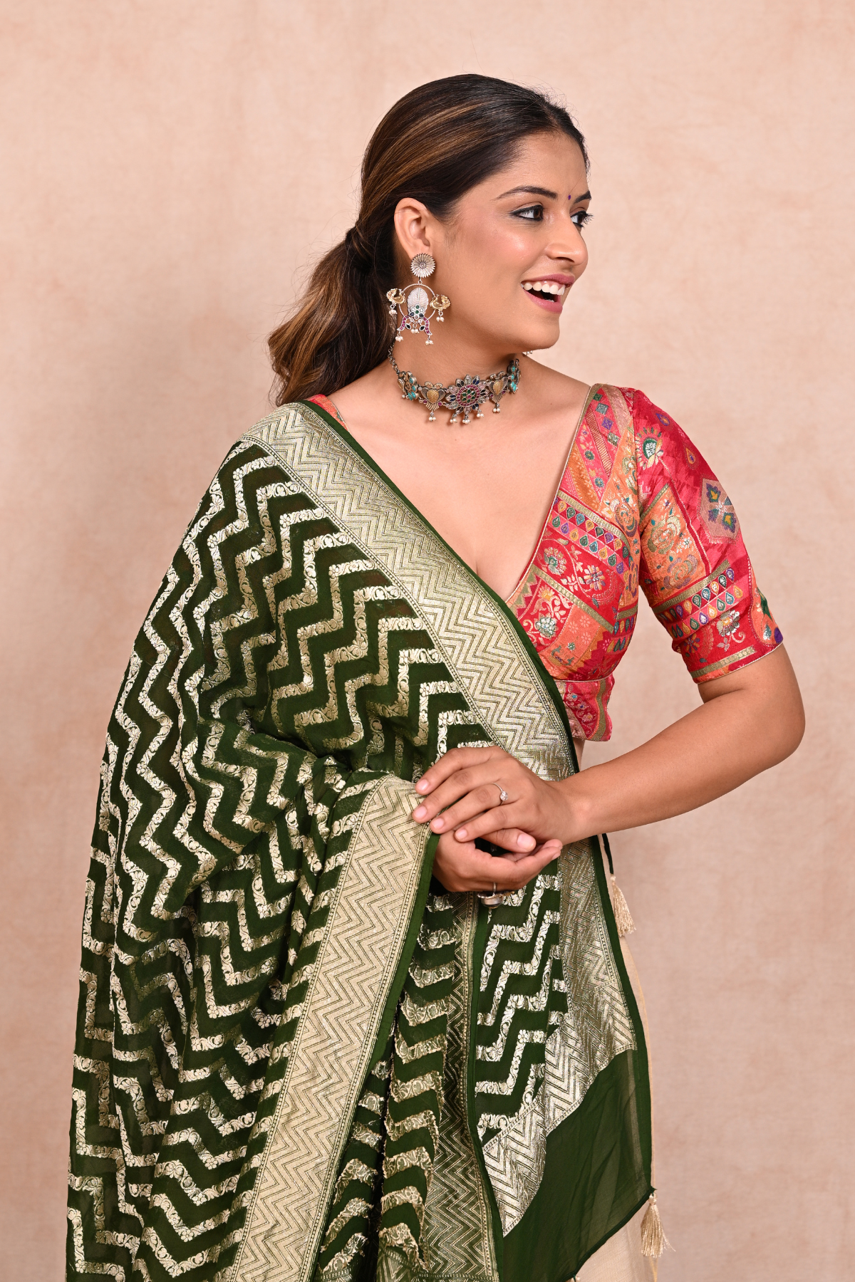 Green Khaddi Georgette Banarasi Dupatta with zig-zag pattern