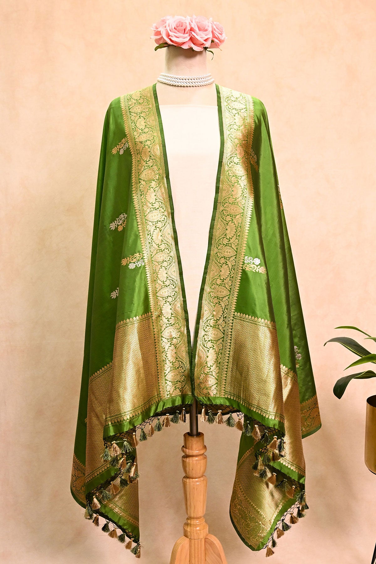 Dark Green Katan Silk Banarasi Dupatta With  Zari butta pattern