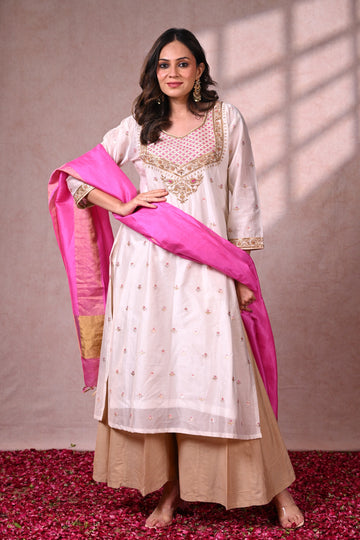 Off White Banarasi Chanderi Silk Zardozi Suit