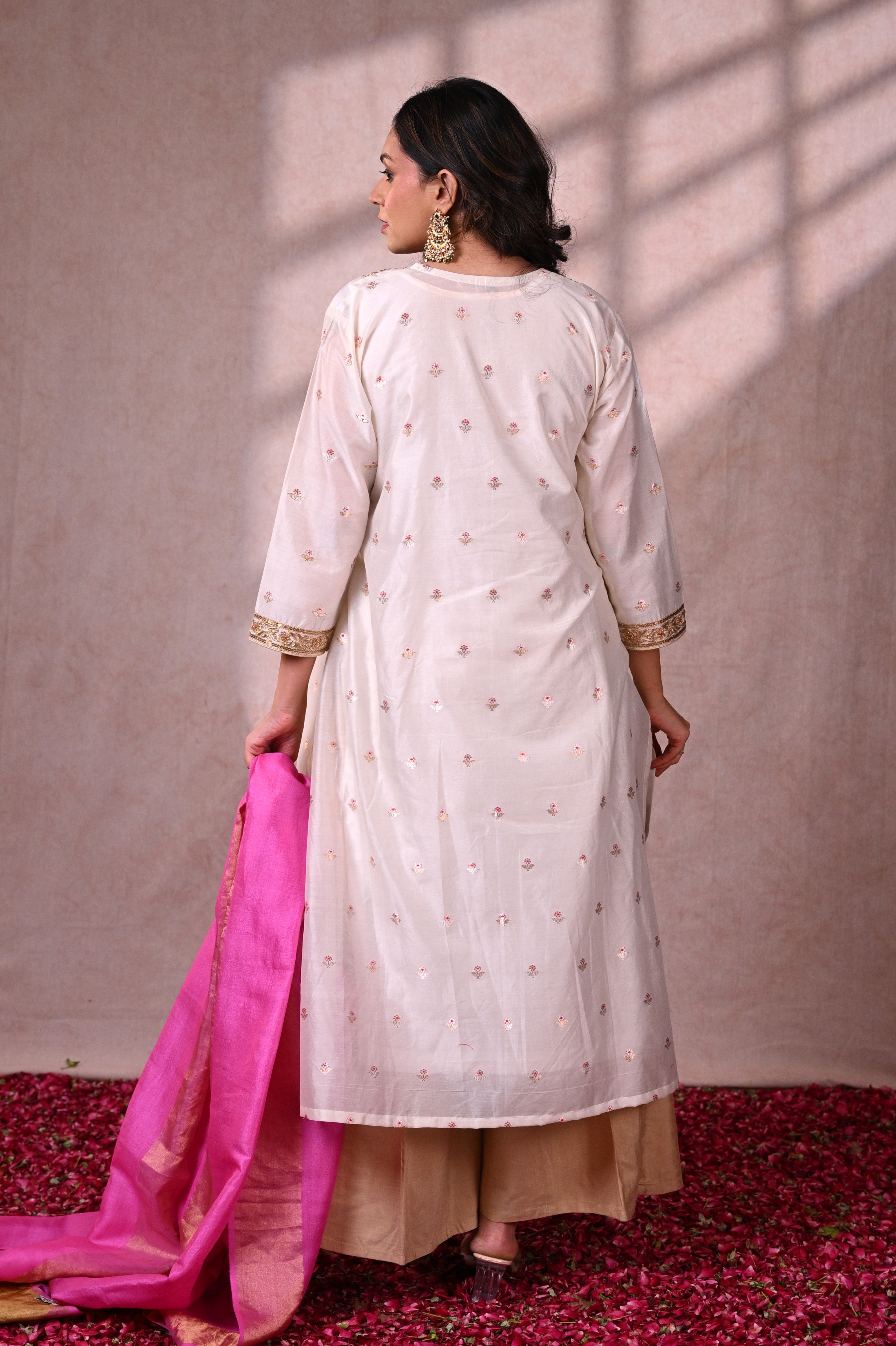 Off White Banarasi Chanderi Silk Zardozi Suit