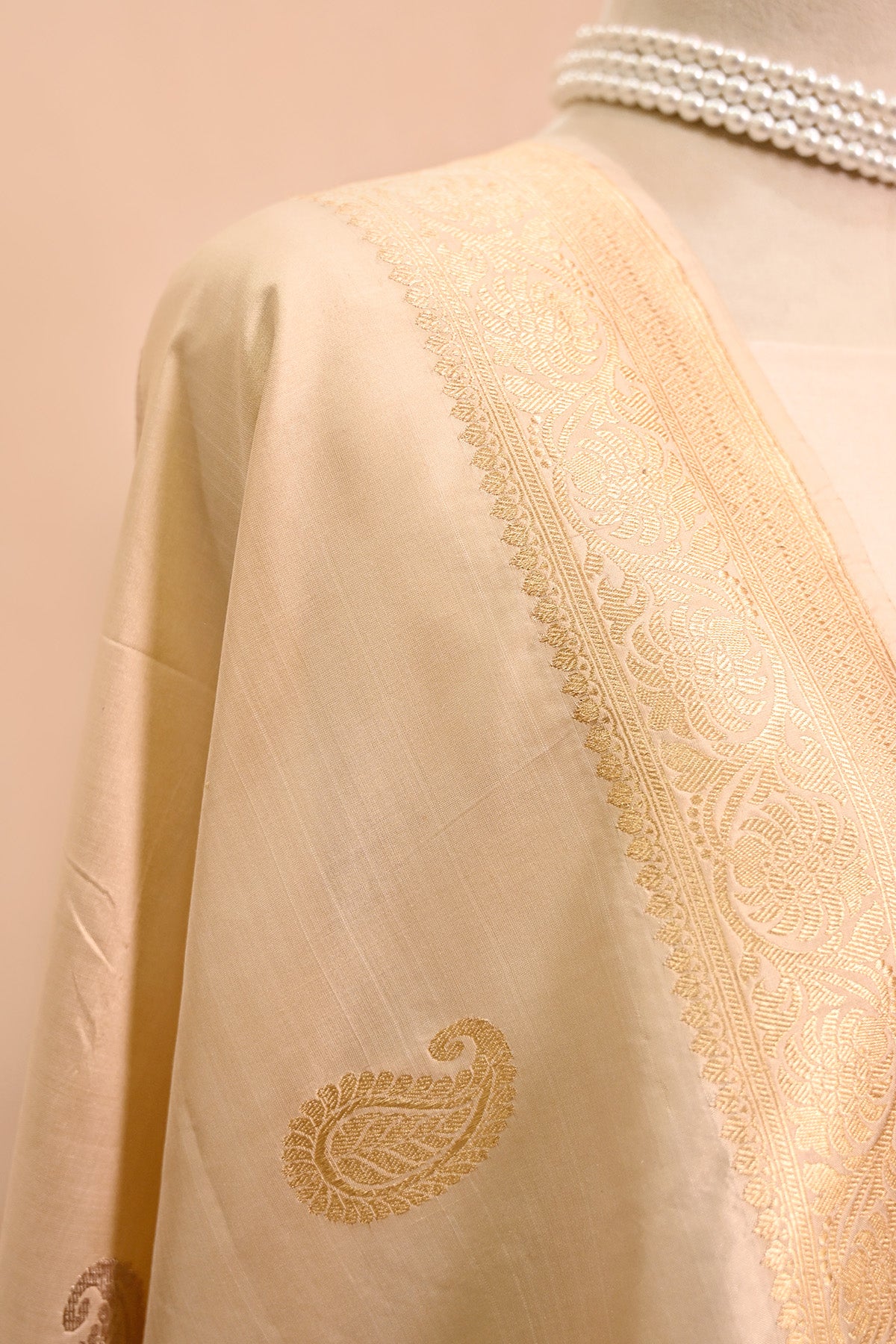Beige Katan Silk Banarasi Dupatta with Paisely Motifs