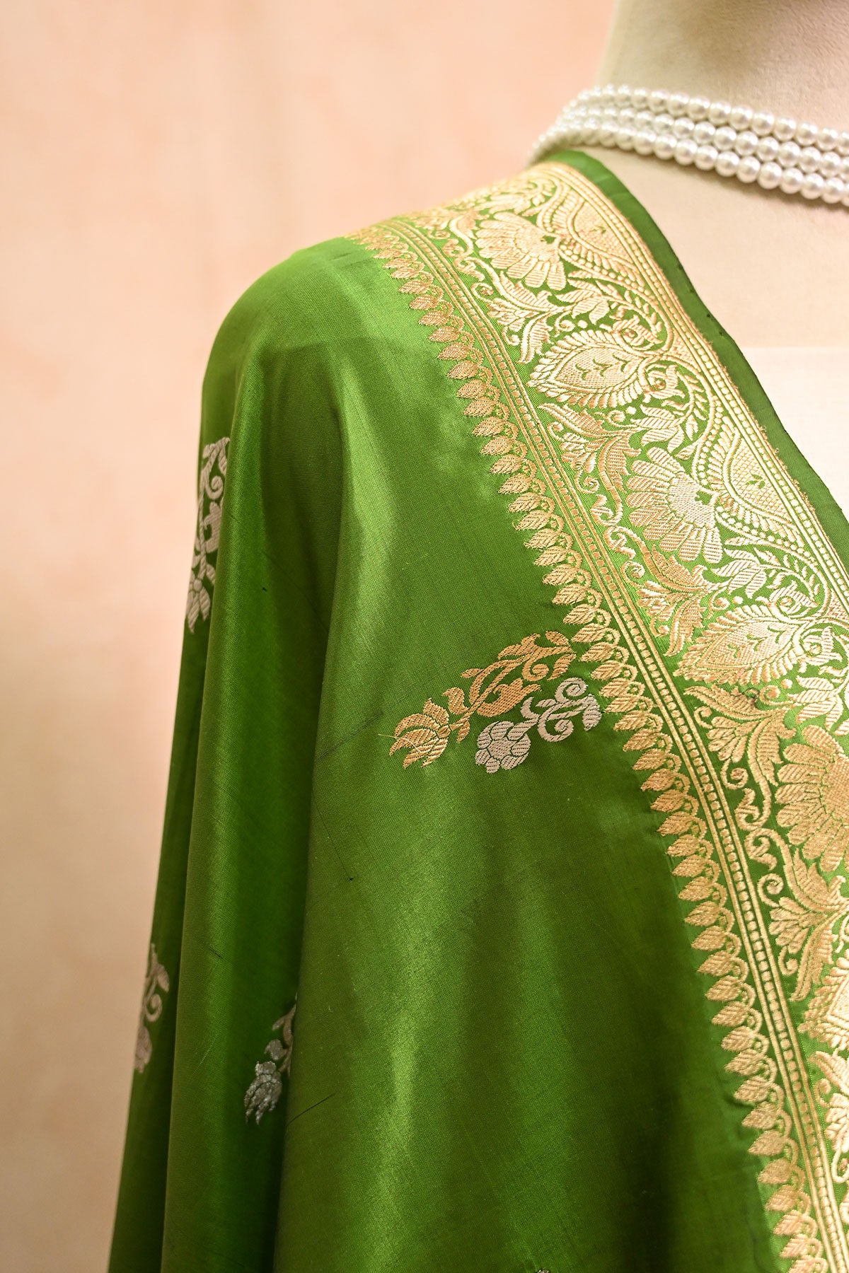 Dark Green Katan Silk Banarasi Dupatta With  Zari butta pattern